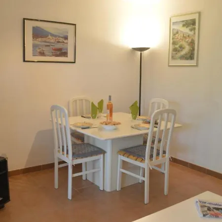 Апартаменты Saint-raphael, 2 Pieces, 4 Personnes - Fr-1-226a-21 *